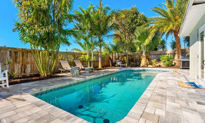 Seacoast Shores House | Ultimate Beach Oasis: Heated Pool, Game Room, BBQ & Pet-Friendly 🏖️