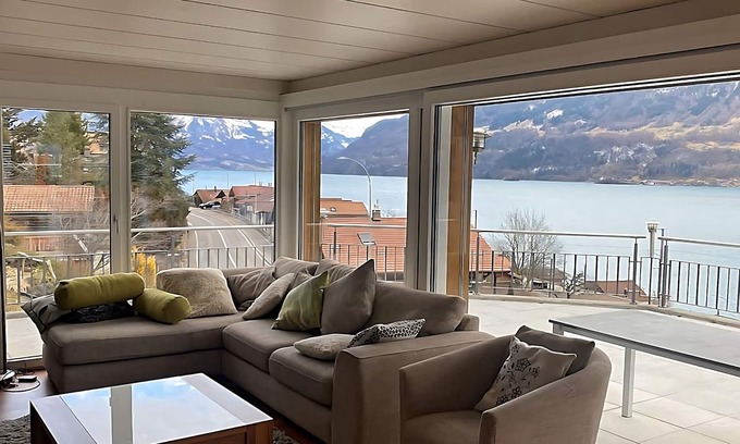 Niederried bei Interlaken House | Ultra Luxurious House Lake view