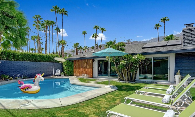 Deep Well Ranch House | Ultra-Luxury Mid-century Compound- Resort Style Pool, BBQ ,Mountain Views 4BD/2.5BATH