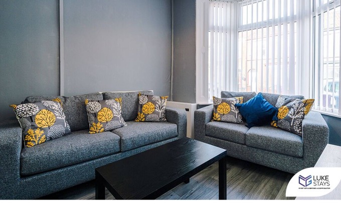 Kirkdale House | Ultra-Modern 3 Bed- Wifi-Garden- Nr Train- Central