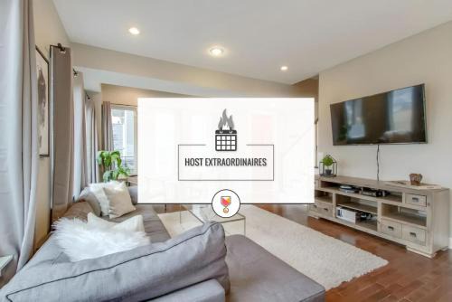Chestnut Hill House | Ultra Modern Pad Minutes To Downtown Comfortable Beds