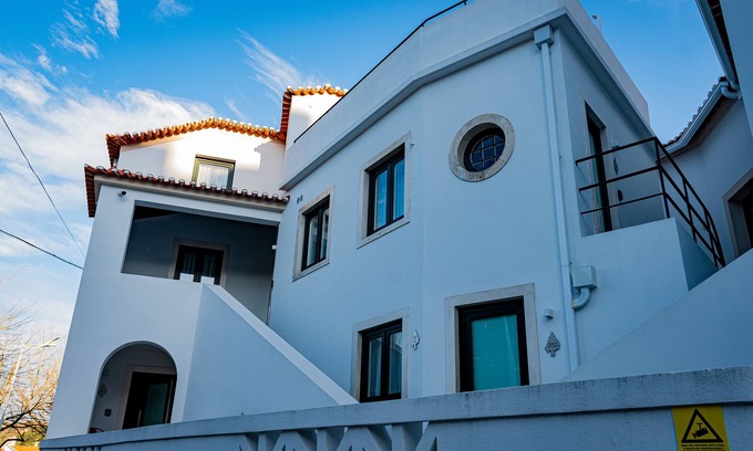 Leiria Hotel | Uma Casa da Nossa História! No Centro com Vista Sobre o Castelo de Leiria!