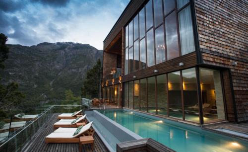 Futaleufu Cabin | Uman Lodge Patagonia Chile
