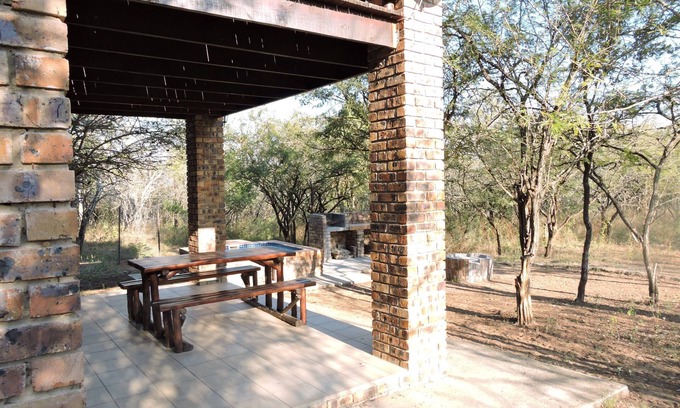 Marloth Park House | Umvangazi Rest - Enjoy a relaxing, rejuvenating and peaceful setting in the bush