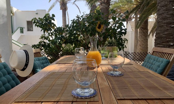 Bahia Calma House | Un Bonito Bungalov Casa Viola Bajo de las Palmeras Piscina Wifi Free