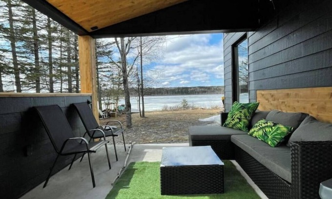 Sainte-Rose-de-Watford Ski Chalet | Un Chalet ou Lac Citq # 301567