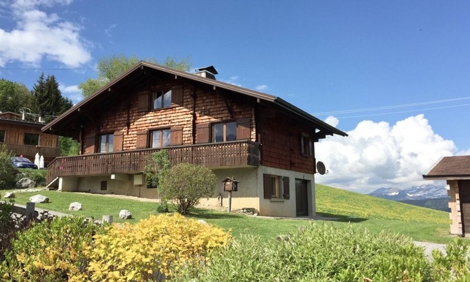 Nancy-sur-Cluses Ski Chalet | Un Vrai Chalet Tout en Bois Dans un Village Typique Haut Savoyard