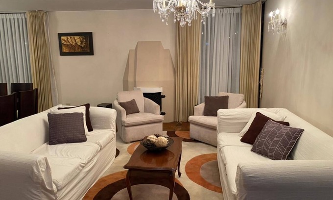 Mercado 16 de Julio Apartment | Unbeatable location Apartment in San Miguel