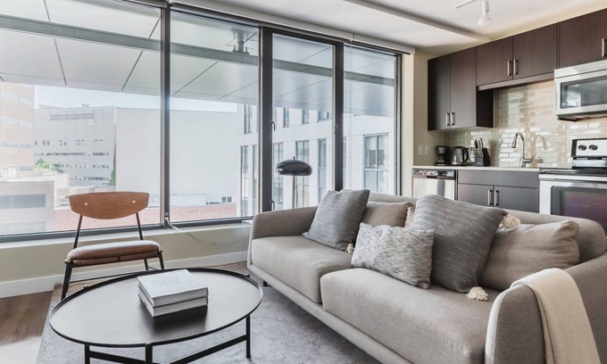Theatre District Apartment | Unbelievable Chinatown 1BR w/W/D, near Green Line & Bars, by Blueground