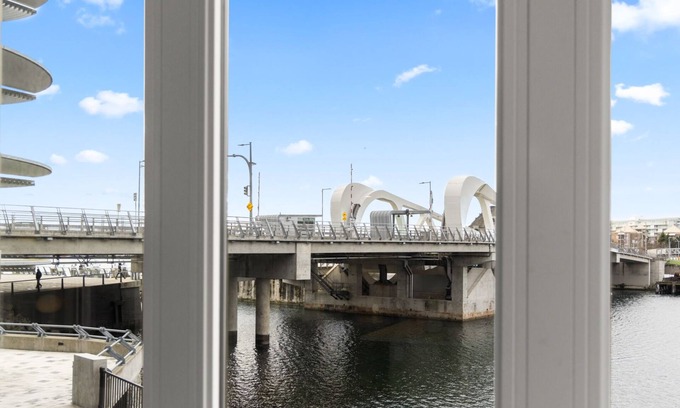 Inner Harbour Condo | Unbelievable waterfront condo, Modern 2 Bedroom, Downtown Victoria.