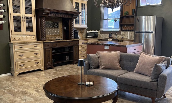 St. Charles Apartment | Uncork on Historic Main!