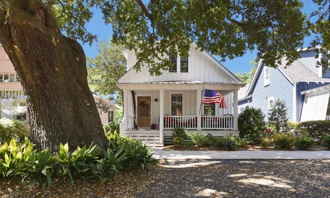 Southport House | UnCorked Cottage