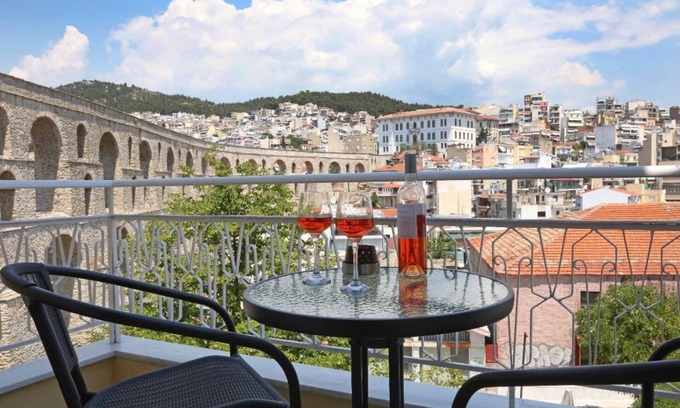Kavala Apartment | Under the Aqueduct boutique house *Amazing Aqueduct view!*