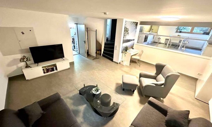 Pfungstadt Apartment | Underground - Modern vacation apartment Pfungstadt