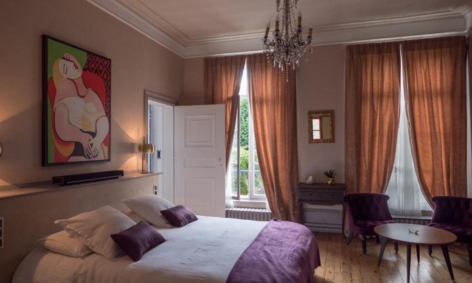 Centre Ville Bed & Breakfast | Une maison en ville, Hyper Centre ville, Spa