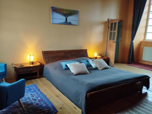 Montmartin-en-Graignes Bed & Breakfast | Une ou deux chambres dans une demeure historique