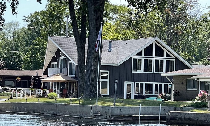Paw Paw Lake House | Unforgettable 4 bedroom 3 bath waterfront cabin