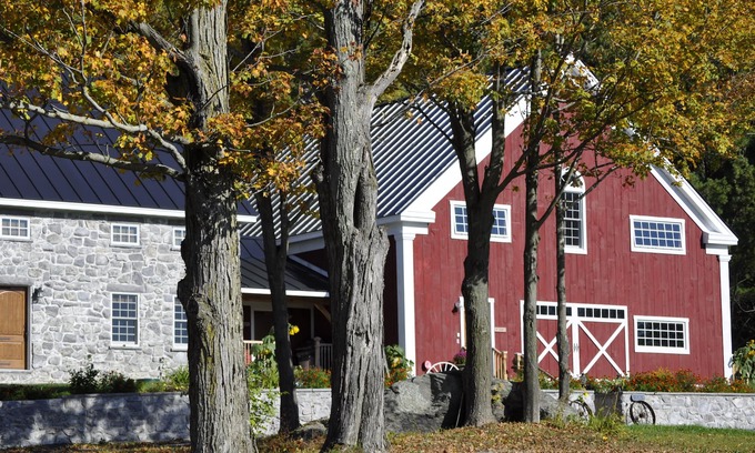 Fairfax House | Unforgettably Vermont Timber Frame Lodge