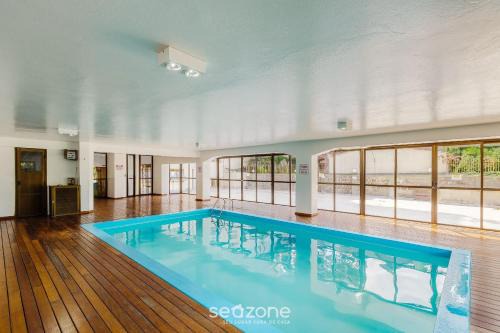 Floresta Apartment | Unidades em Prédio com Piscina em Gramado - MDC