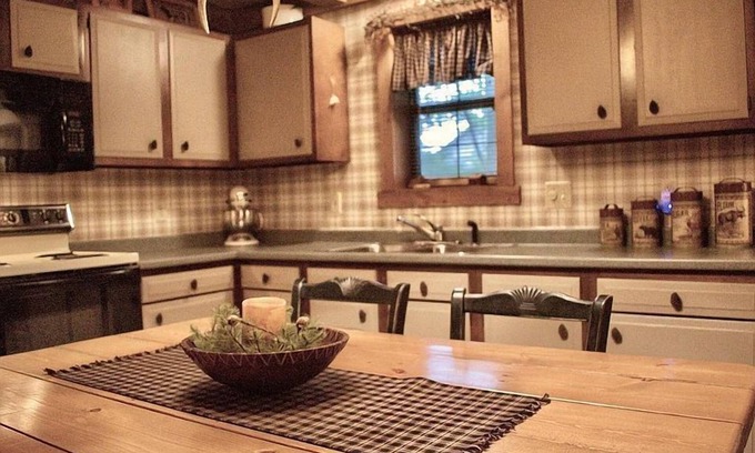 Weikert Cabin | Union Co Weikert PA - Seven Mountain View