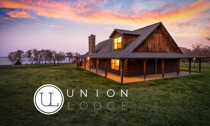 Streetman Cabin | Union Lodge | 10 Acres | Waterfront | Recreation