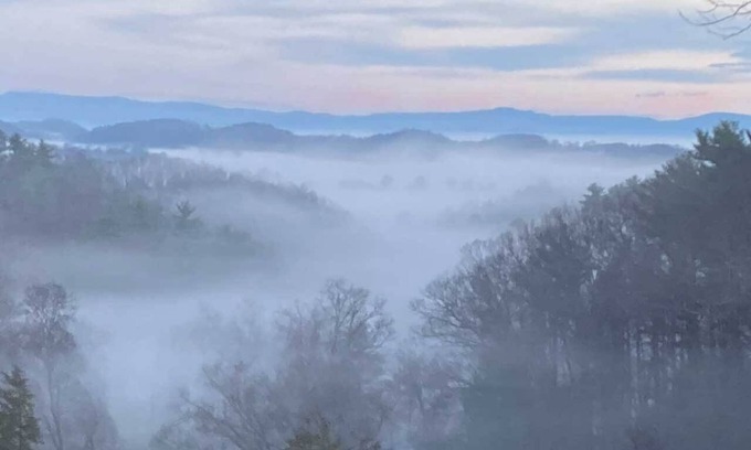 Damascus Apartment | Unique 4 ac. private country estate, stunning views, 1/4 mile to Va. Creeper!