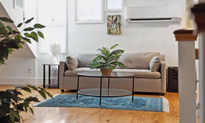 Cannonborough Elliotborough House | Unique and Spacious Apartment with Heated Pool