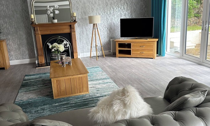 Ravelston House | Unique Coach House Murrayfield area