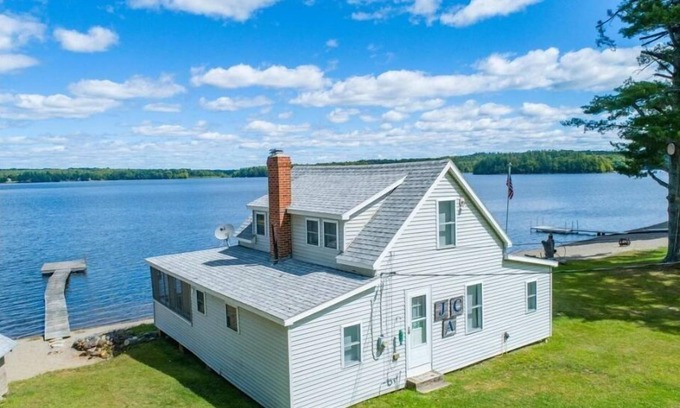 Weeks Mills Cottage | Unique Cottage