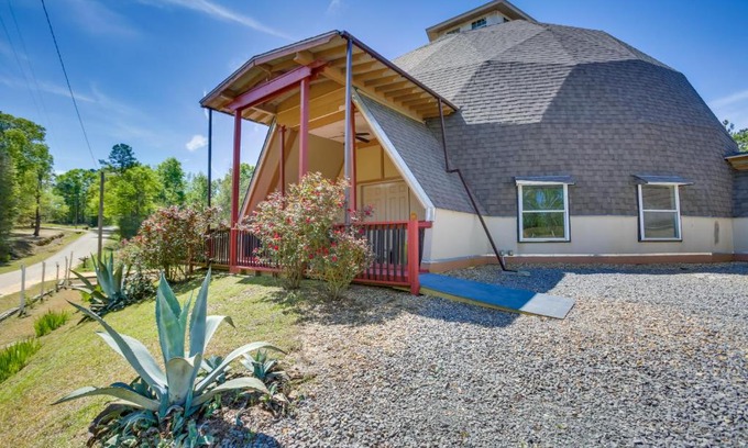Kokomo House | Unique Country Getaway in Angie with Covered Patio!