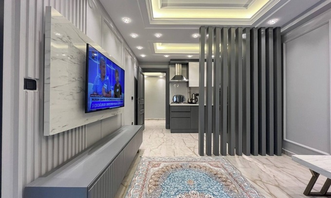 Zeytinburnu Apartment | Unique Design Studio next to Istanbul Fisekhane & Marmaray Metro Station