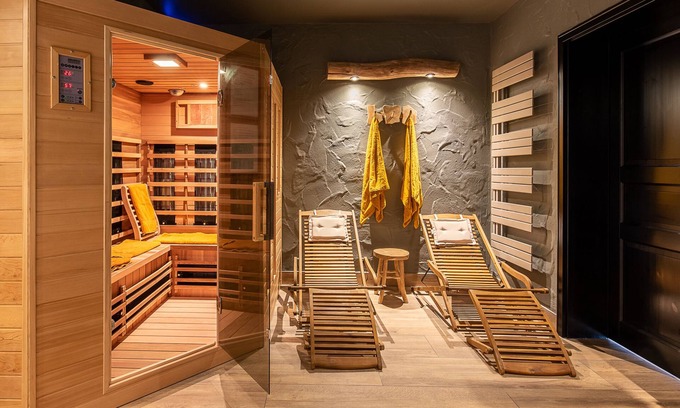 Neuheilenbach Apartment | Unique dream apartment with whirlpool & sauna offers luxury and relaxation
