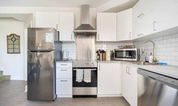 Saanich East Apartment | Unique & Family Friendly