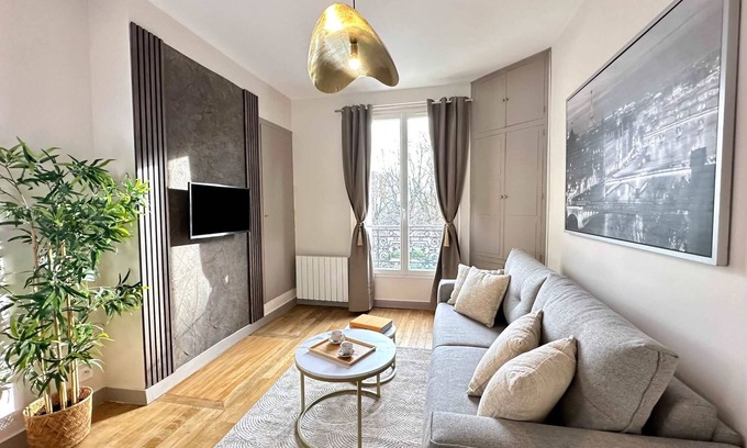Butte-aux-Cailles Apartment | Unique Flat in the Center of Paris