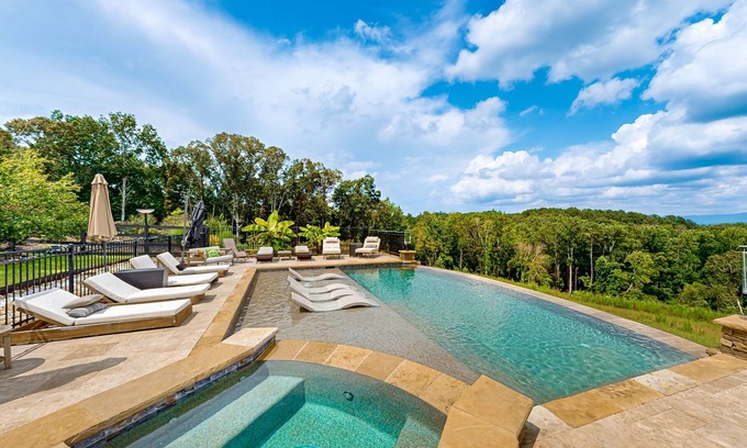 Talking Rock House | Unique home w/ping-pong, pool table and access to shared infinity pool & hot tub