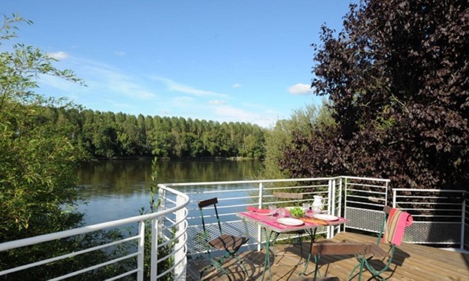 Les Ponts-de-Ce House | UNIQUE house directly on the banks of the Loire