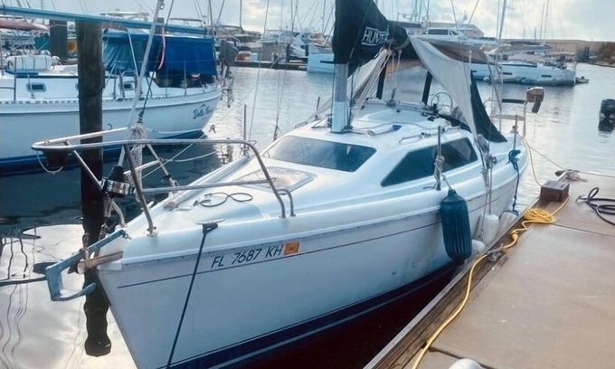 Key West Boat Rental | Unique Island Life Living Private Yacht Club 15min from Duval Street