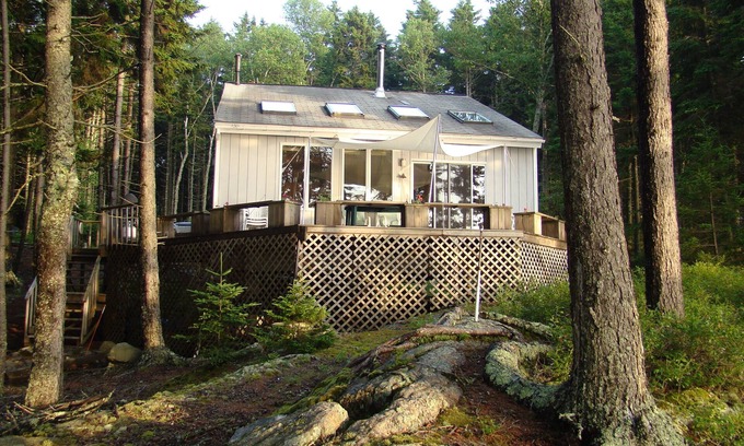 Friendship Cottage | Unique ISLAND Living off the grid -Waterfront cottage