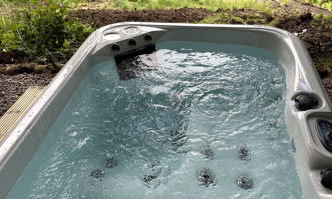 Larkhall Cabin | Unique Lodge in Orchard for Couples With hot tub on Request to Allow Preparation