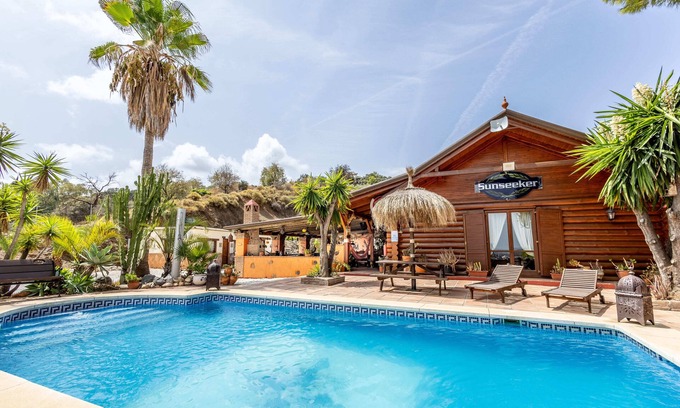 Alhaurin el Grande House | Unique Log Cabin in Alhaurin el Grande, Pool,+Terrace with Jacuzzi &Pool Table