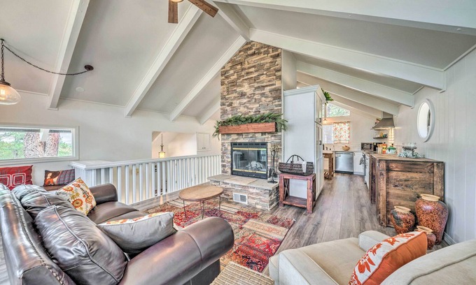 Alto House | ﻿Unique & Modern Alto Home w/Private Hot Tub!