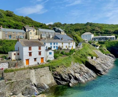 Portloe House | Unique Retreat - 2 bedroom cliff top cottage with large terrace