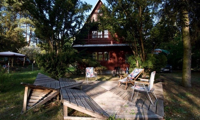 Karniewek House | Unique River Cabin!