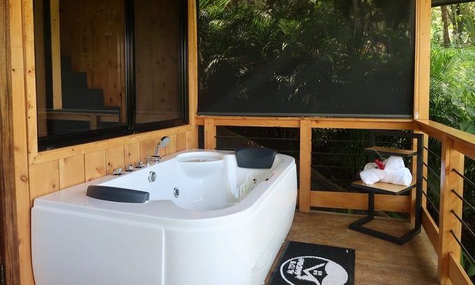 Monterrey Cabin | Unique Romantic Cabin With hot tub Surrounded by Forest