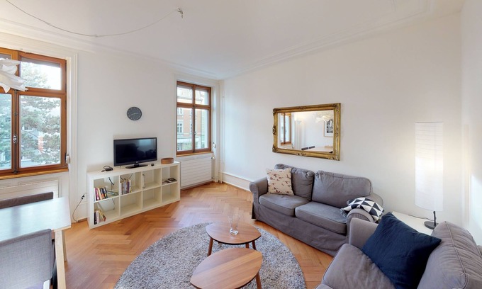 Iselin Apartment | Unique Serviced Living at Airport Line