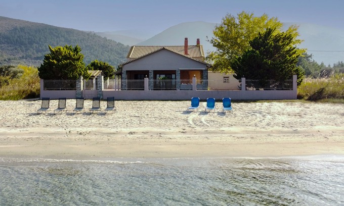 Megalos Prinos Villa | Unique Thasos Beach Villa