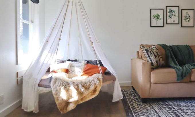 Black Rock Apartment | UNIQUE TiiPii Bed - Pets and Parking