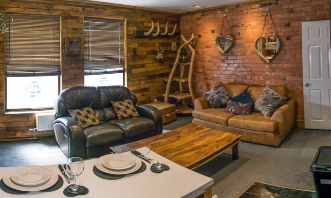 Loughborough Apartment | Unique Town Centre Apartment/Air Con/Private Roof Terrace/Jacuzzi/2 Bedrooms