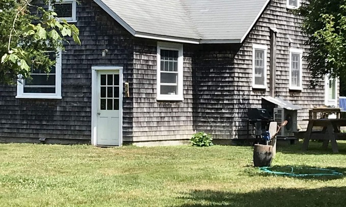 West Tisbury House | Unique Up-Island Home