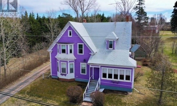 Lower Montague House | Unique water front Heritage home located in Lower Montague